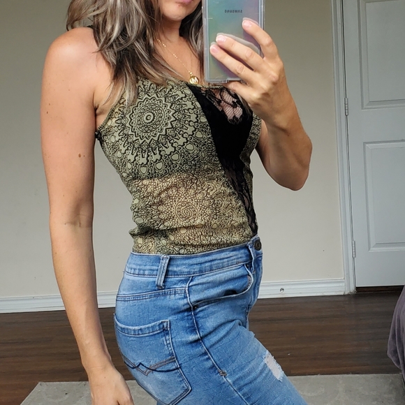 Pins and needles paisley lace top - Picture 4 of 9